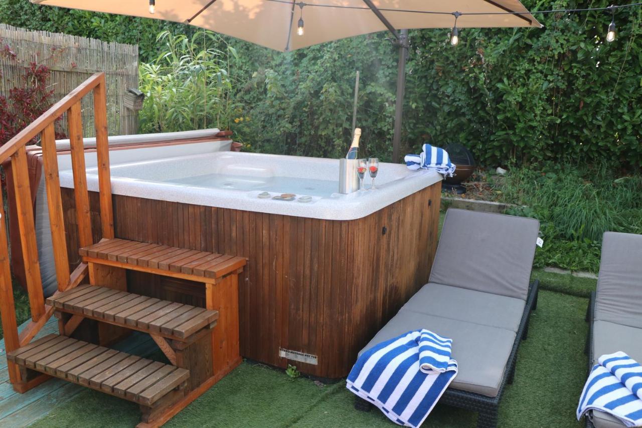 Palm 1 Park Home With Hot Tub Swanage Esterno foto