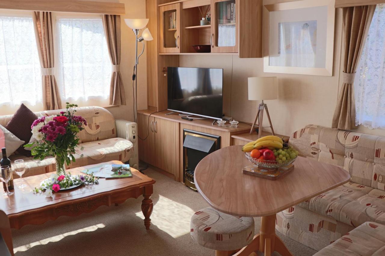 Palm 1 Park Home With Hot Tub Swanage Esterno foto