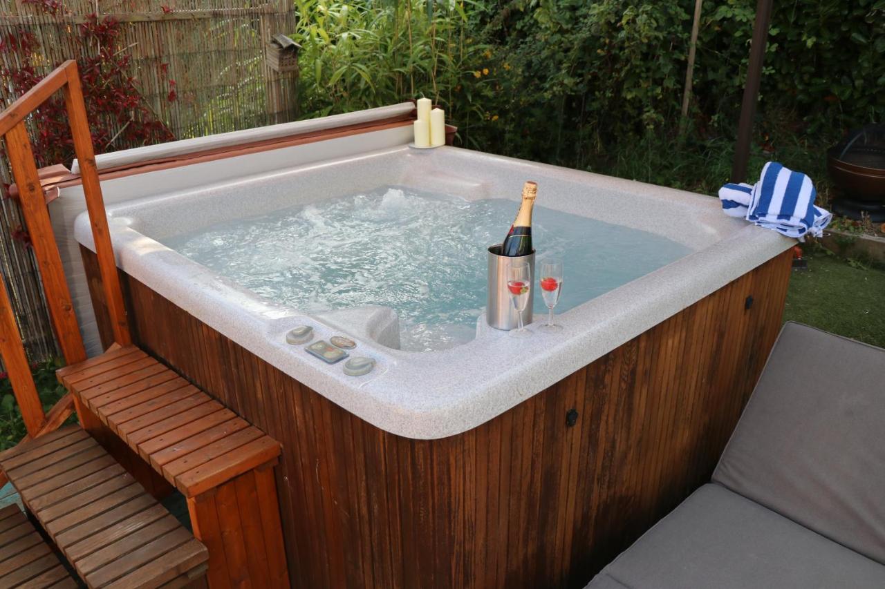 Palm 1 Park Home With Hot Tub Swanage Esterno foto