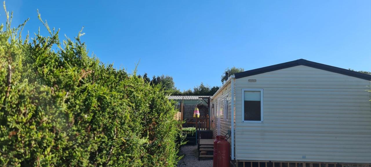 Palm 1 Park Home With Hot Tub Swanage Esterno foto